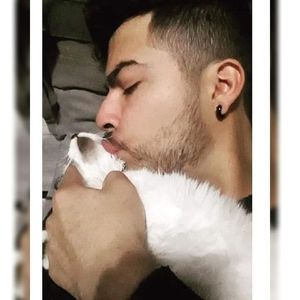 Meet your Posher, Andru